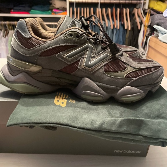 New Balance Men’s 9060 Dark Moss Sneakers - Picture 2 of 16